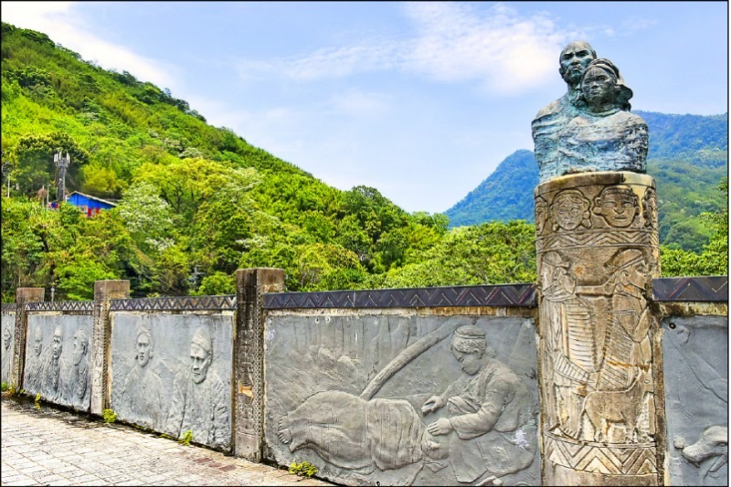 魔法森林-鎮西堡巨木群健行一日遊